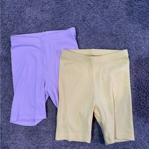🌼5/$10🌼Cat & Jack Yellow and light purple ribbed shorts 4t